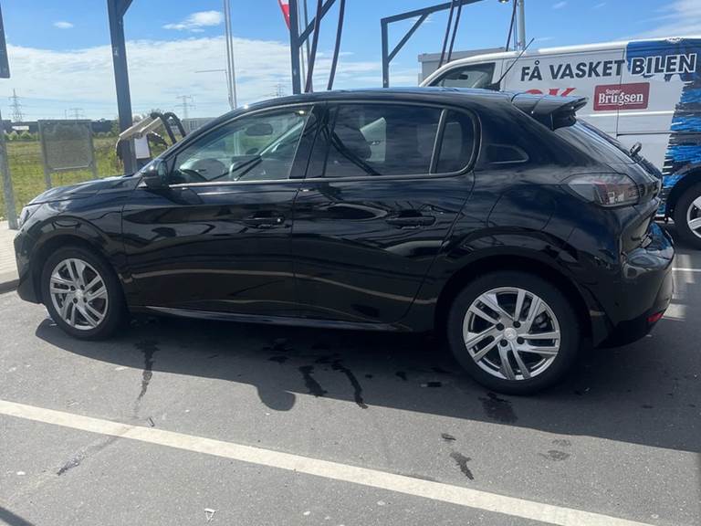 Peugeot 208 1,2 PureTech 100 Allure