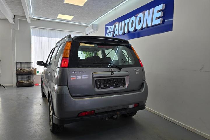 Grå Suzuki Ignis fra 2007