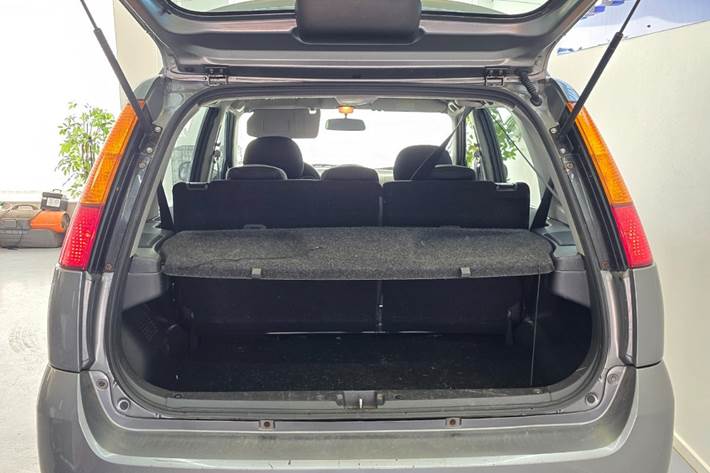 Grå Suzuki Ignis fra 2007