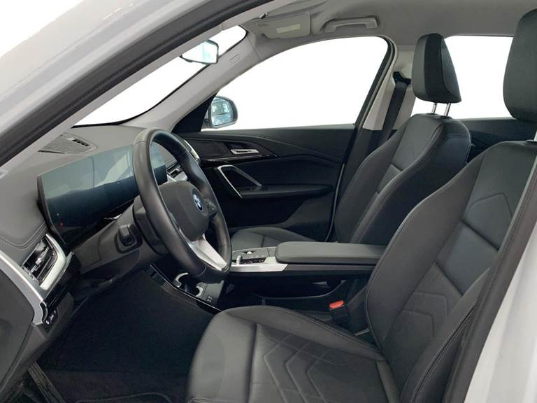 BMW iX1 eDrive20 X-Line