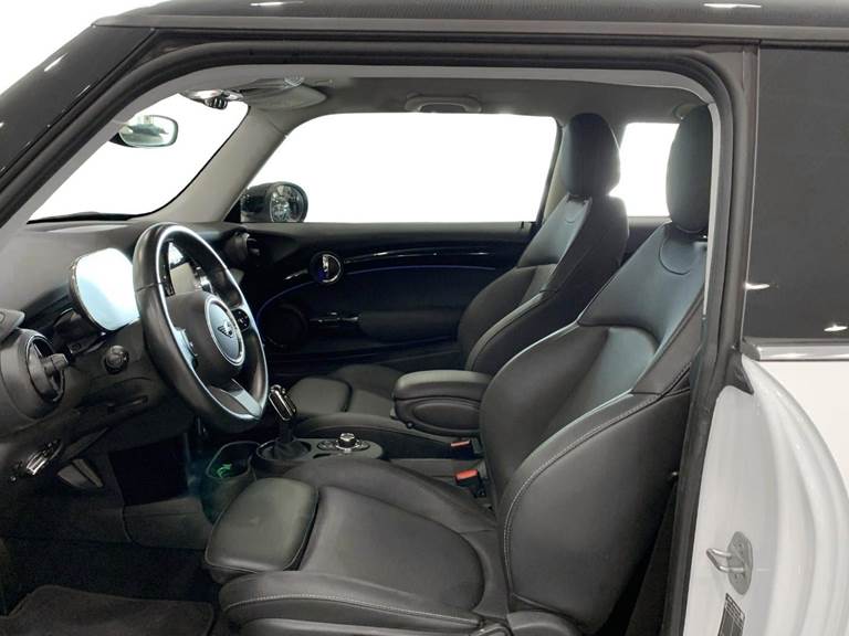 Mini Cooper SE Classic