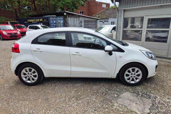 undefined Kia Rio fra 2014