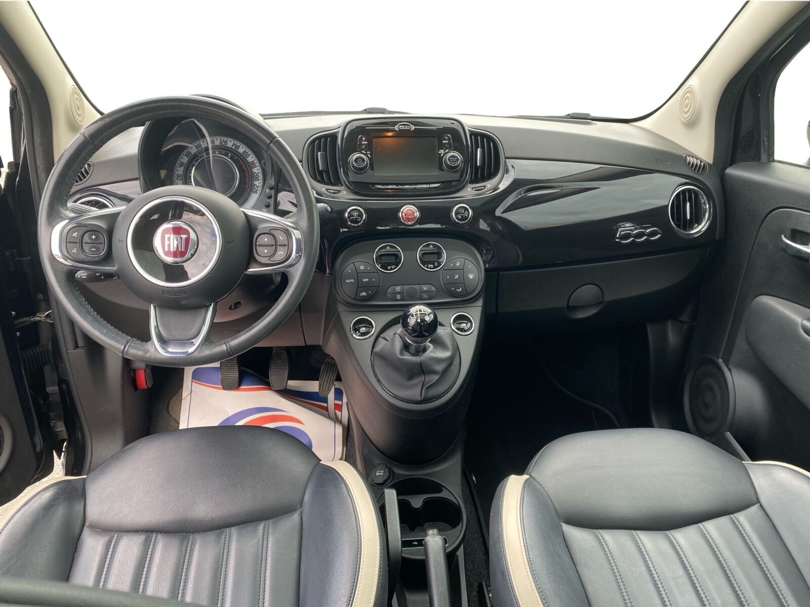 Sort Fiat 500 fra 2019