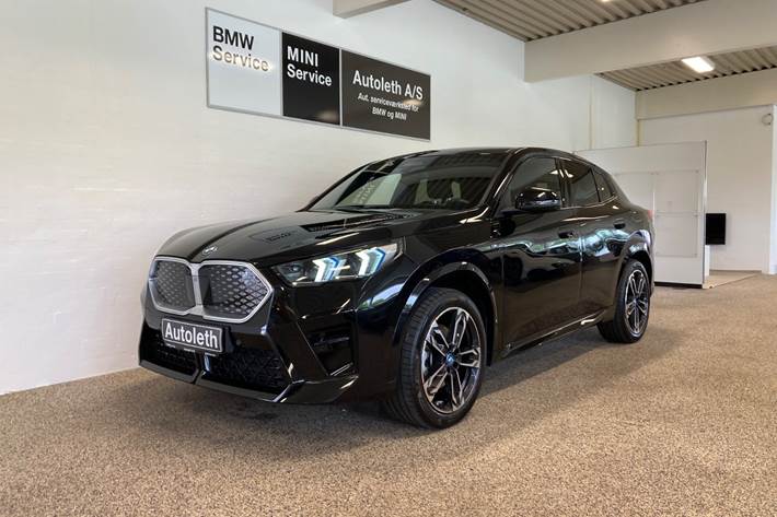 Sort BMW iX2 fra 2025
