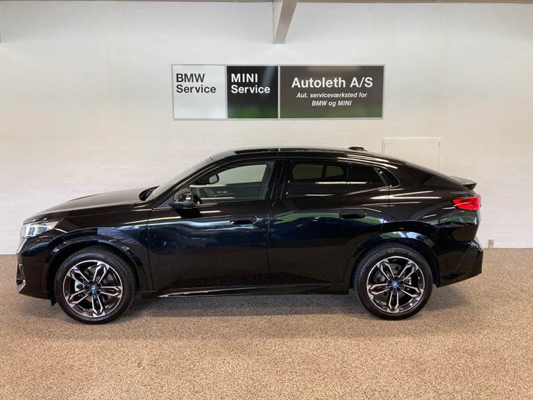 BMW iX2 xDrive30 M-Sport