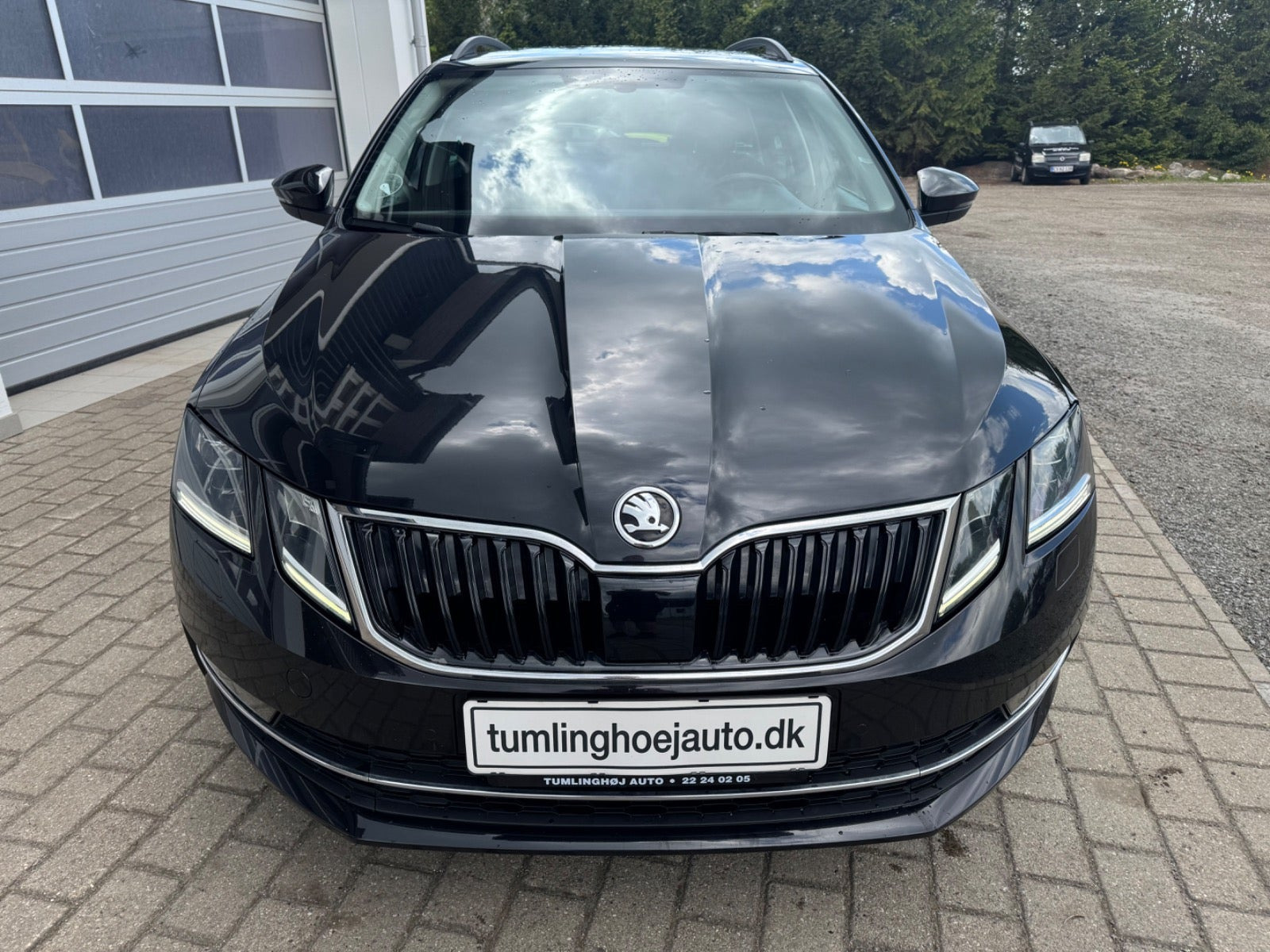 Sort Skoda Octavia fra 2018