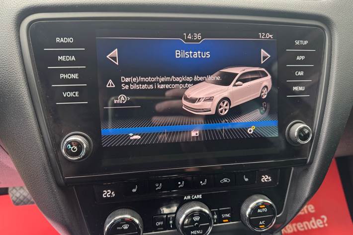 Sort Skoda Octavia fra 2018