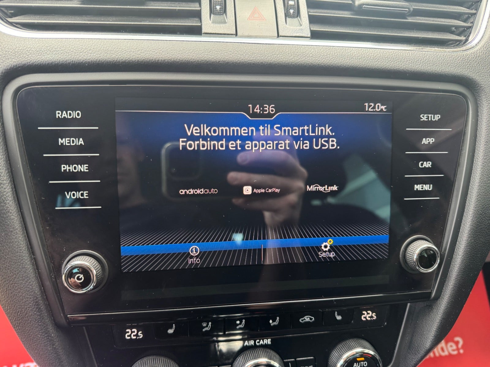Sort Skoda Octavia fra 2018