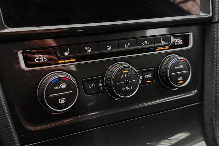 Sort VW Golf fra 2018