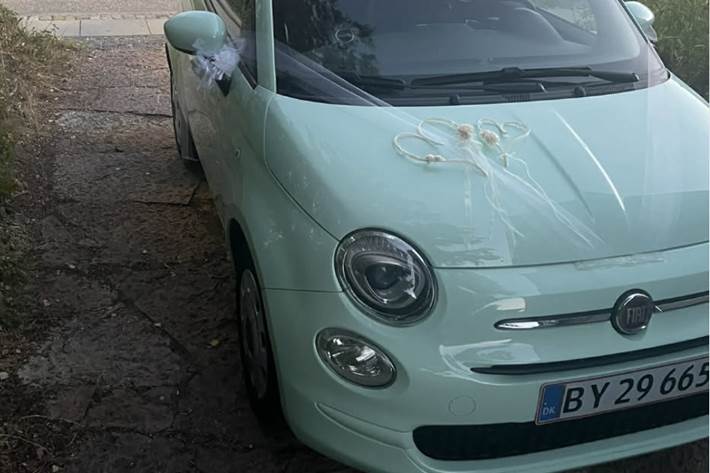 Grøn Fiat 500C fra 2018