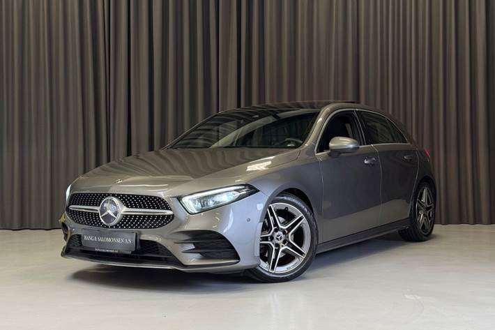 Grøn Mercedes A200 fra 2018 set udefra