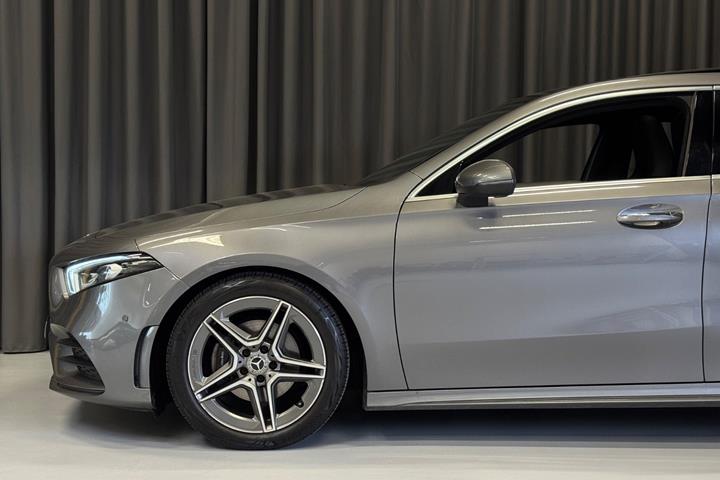 Grå Mercedes A200 fra 2018