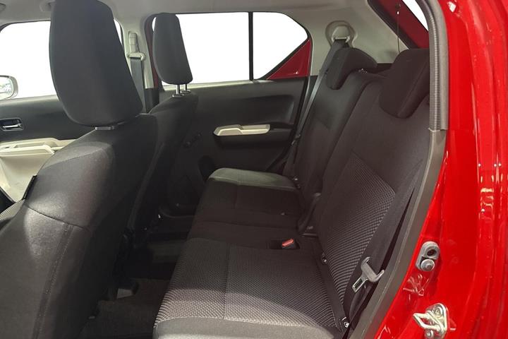 Rød Suzuki Ignis fra 2019