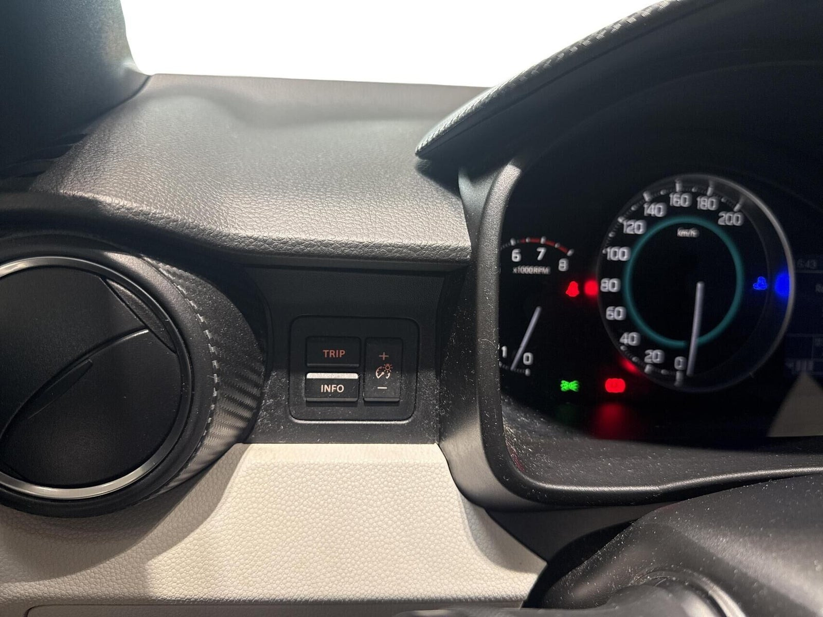 Rød Suzuki Ignis fra 2019