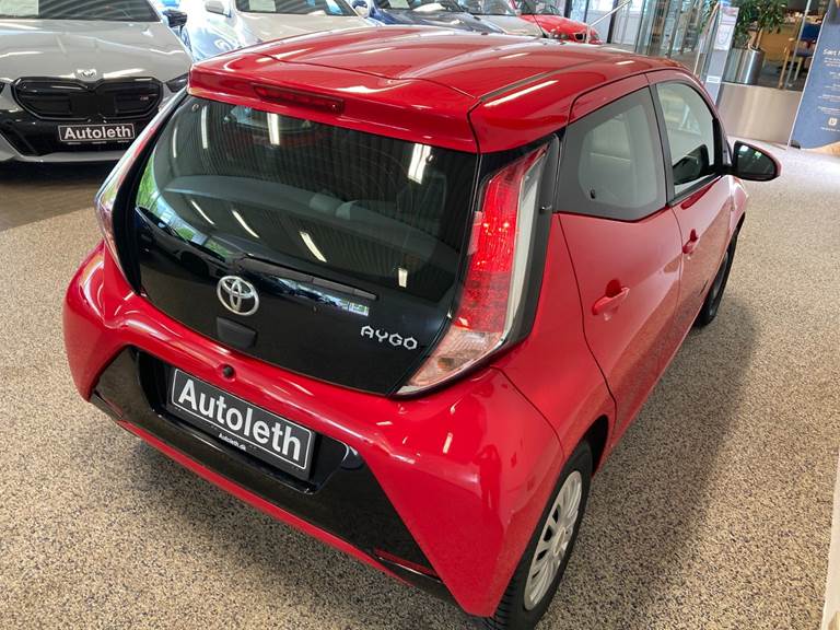 Toyota Aygo 1,0 VVT-i x