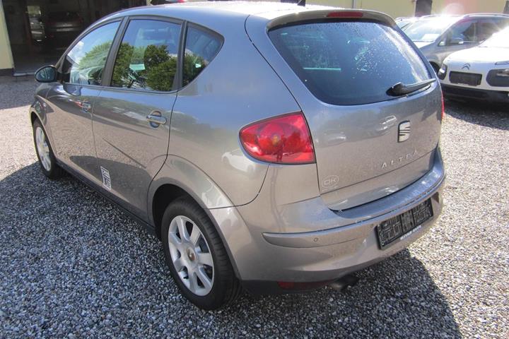 undefined Seat Altea fra 2006 set udefra