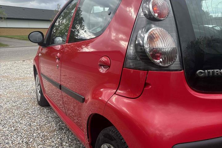 Rød Citroën C1 fra 2010