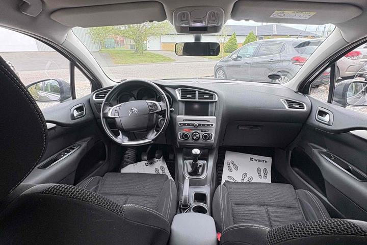 Grå Citroën C4 fra 2015