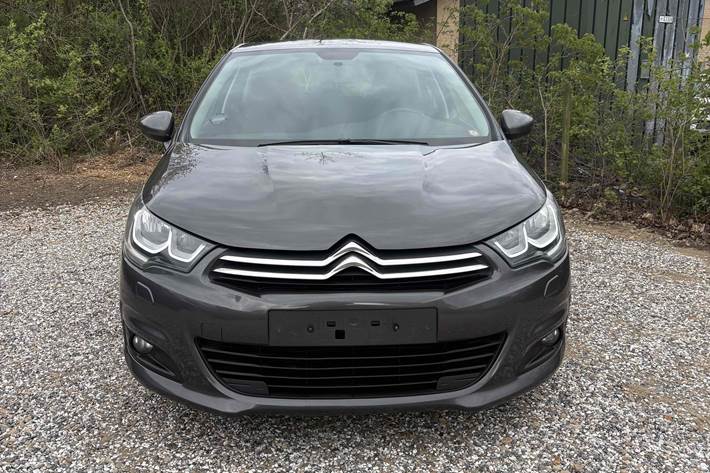 Grå Citroën C4 fra 2015
