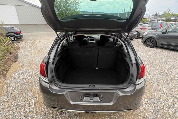 Grå Citroën C4 fra 2015