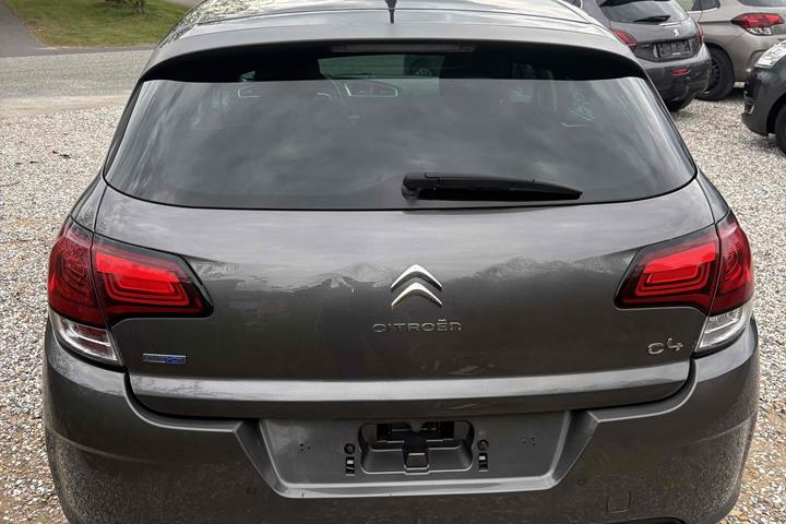 Grå Citroën C4 fra 2015