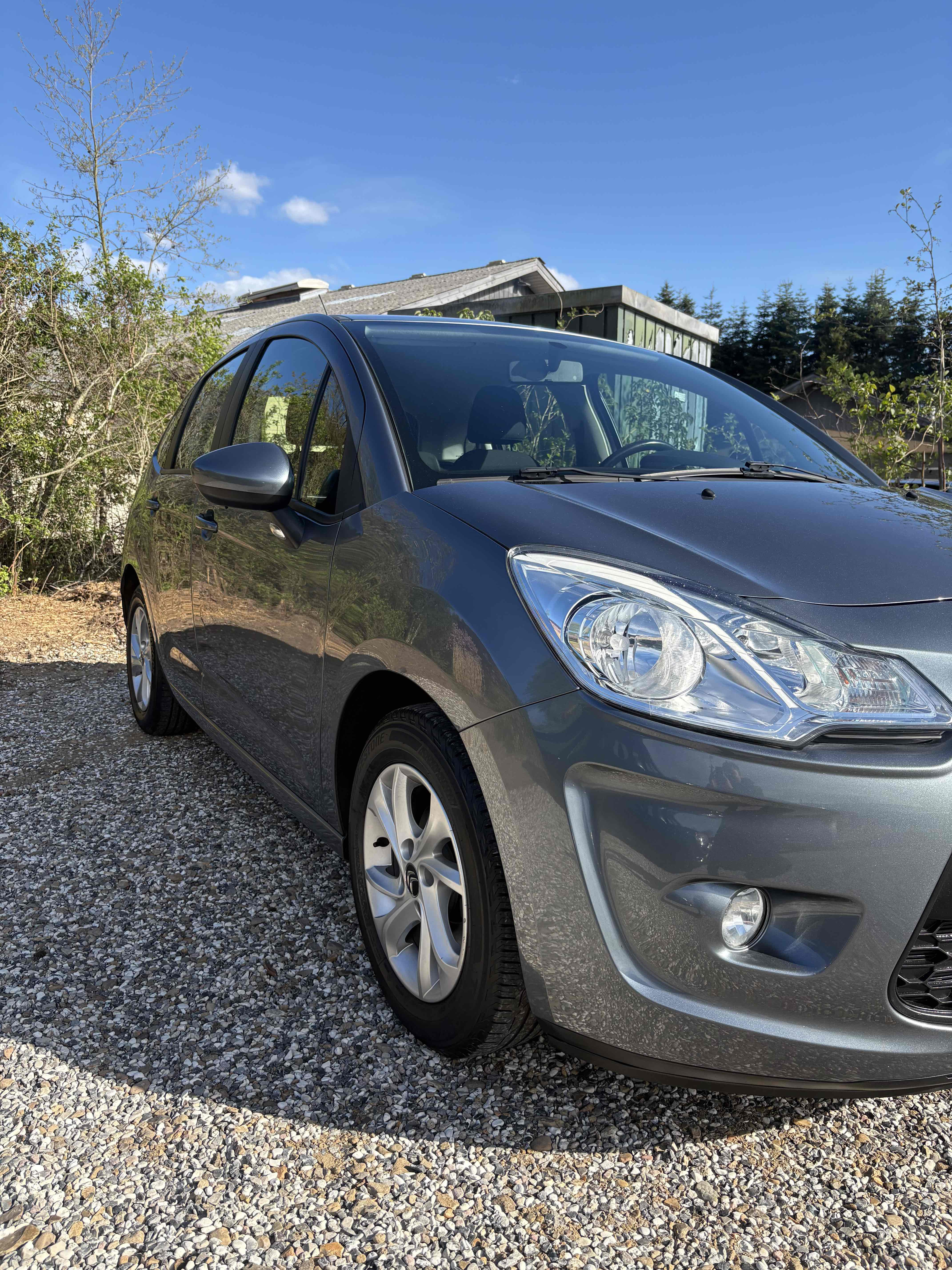 Grå Citroën C3 fra 2010