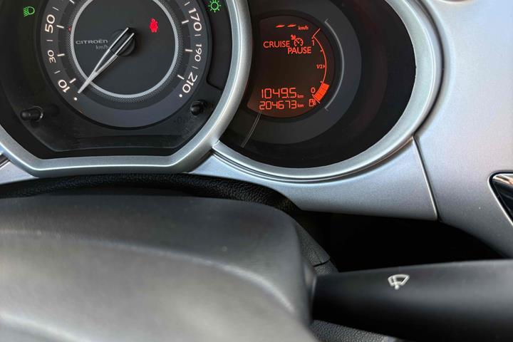 Grå Citroën C3 fra 2010