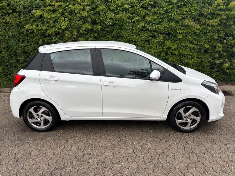 Toyota Yaris 1,5 Hybrid H2 e-CVT