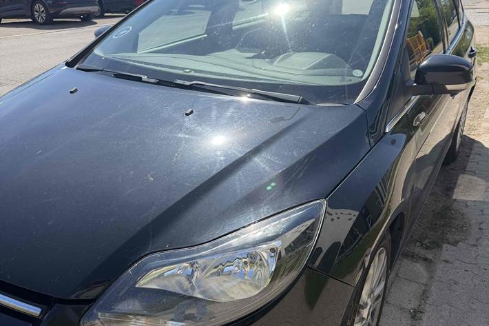 Sort Ford Focus fra 2012