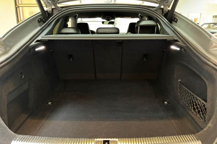 Grå Audi A5 fra 2020