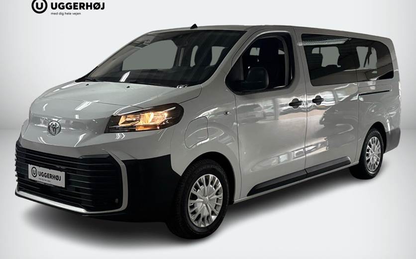Toyota Proace Verso 75 Long Shuttle