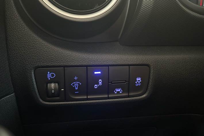 Grå Hyundai Kona fra 2020