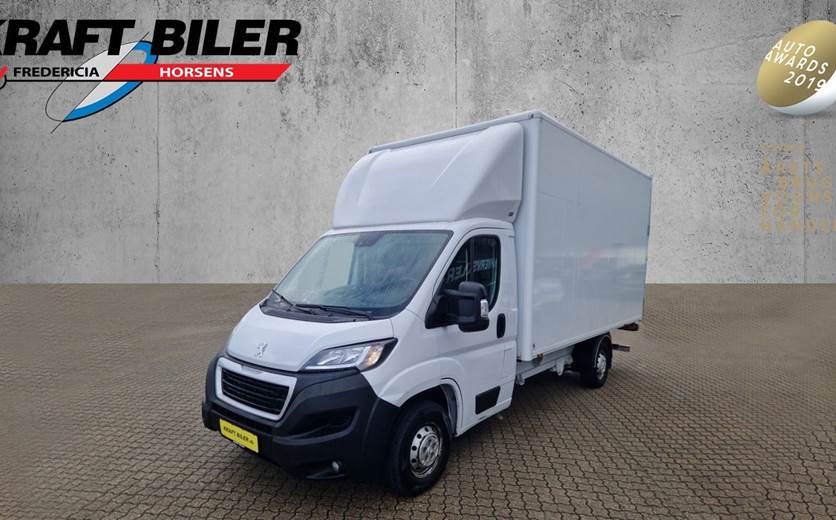 Peugeot Boxer 335 2,2 BlueHDi 140 L3 Alukasse m/lift