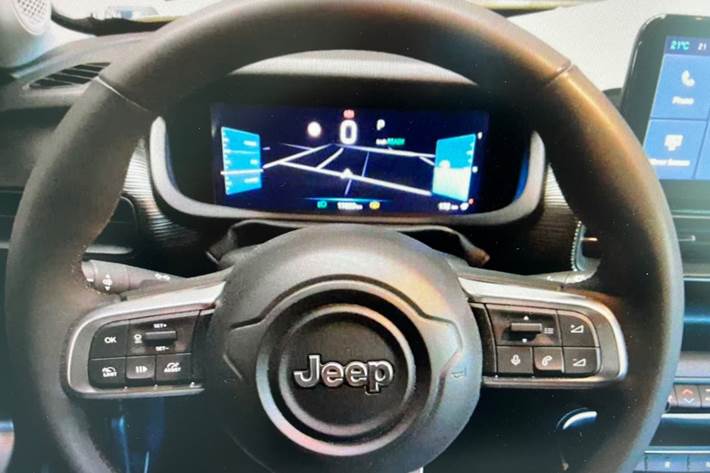 Gul Jeep Avenger fra 2023