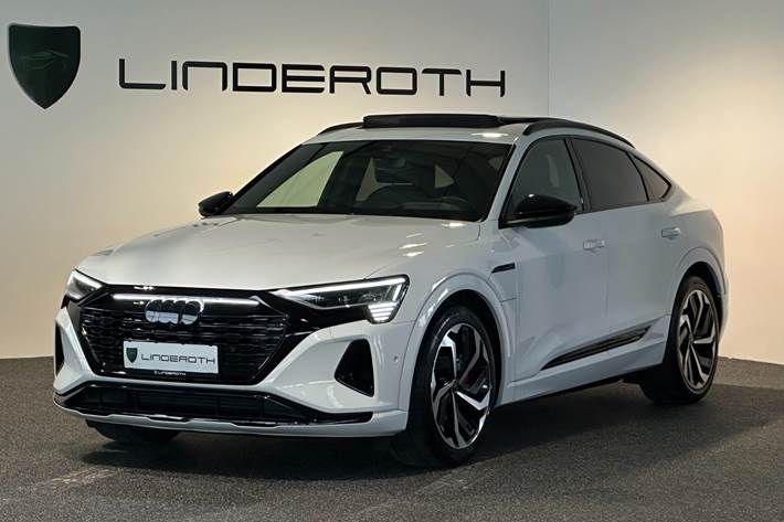 Hvid Audi Q8 e-tron fra 2024