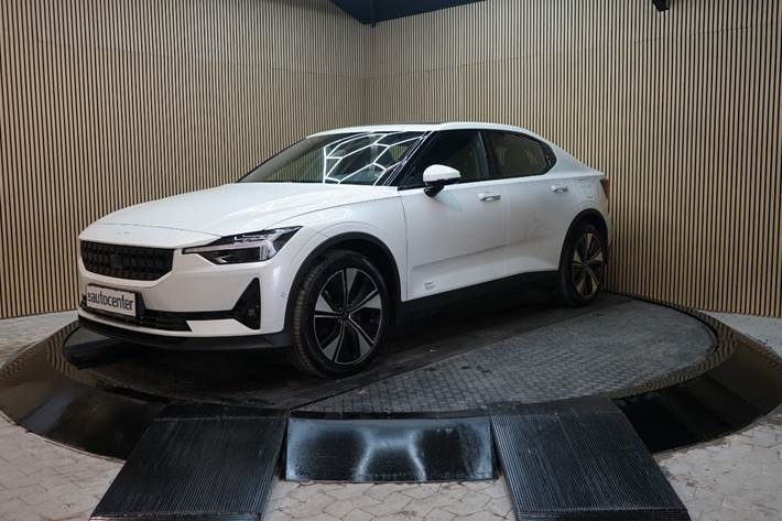 Hvid Polestar 2 fra 2023