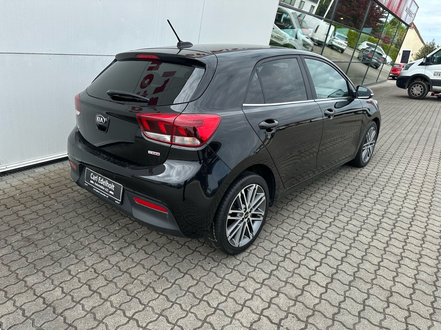 Sort Kia Rio fra 2018
