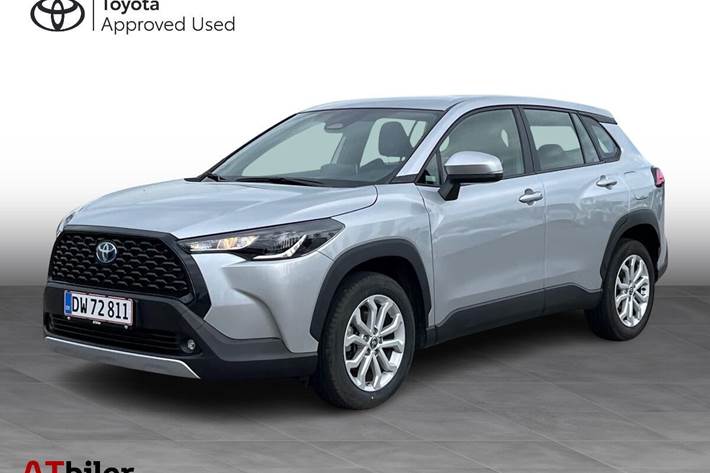 Sølv Toyota Corolla Cross fra 2023