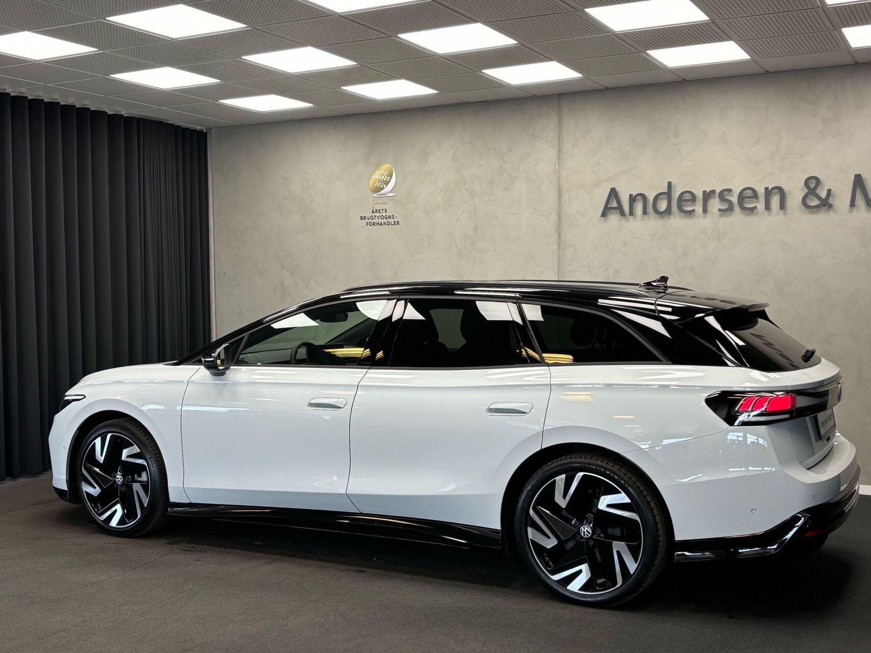 Hvid VW ID.7 fra 2026