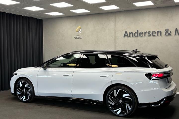 Hvid VW ID.7 fra 2026