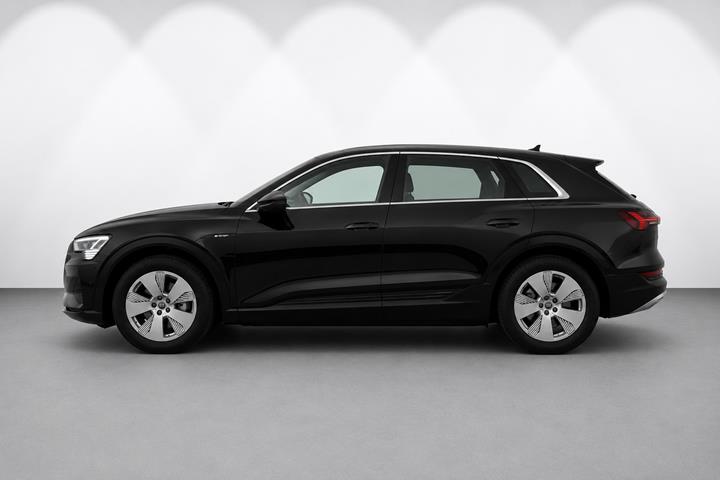 Sort Audi e-tron fra 2021