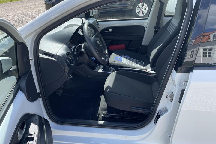 Hvid VW e-up fra 2021
