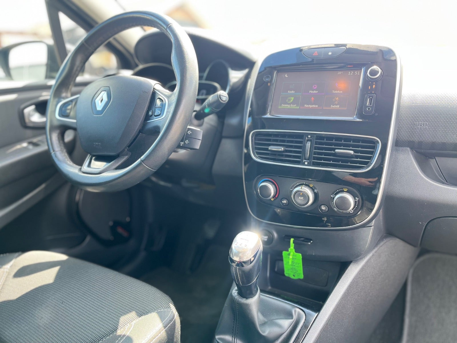 Sort Renault Clio IV fra 2017