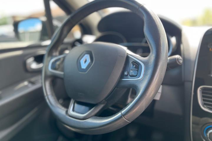 Sort Renault Clio IV fra 2017