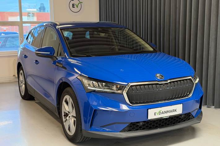 Blå Skoda Enyaq fra 2022