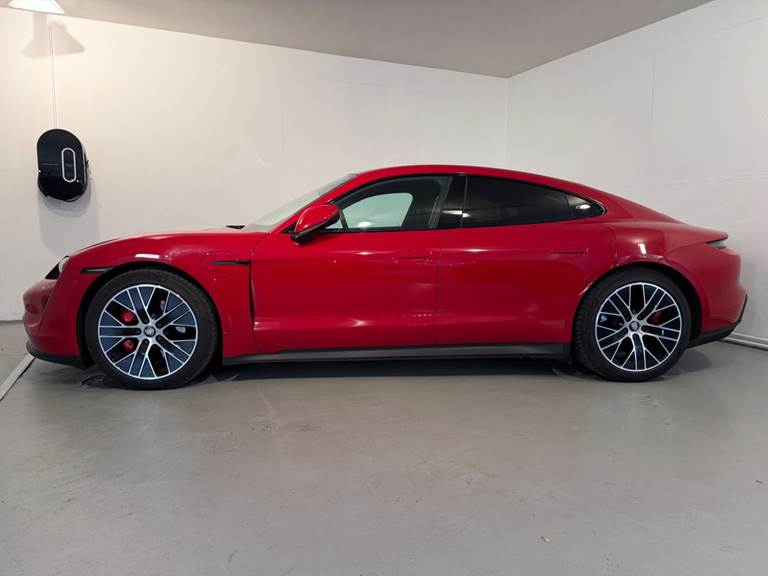 Porsche Taycan 4S Performance+