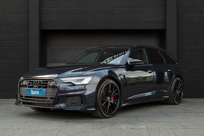 Blå Audi A6 fra 2020