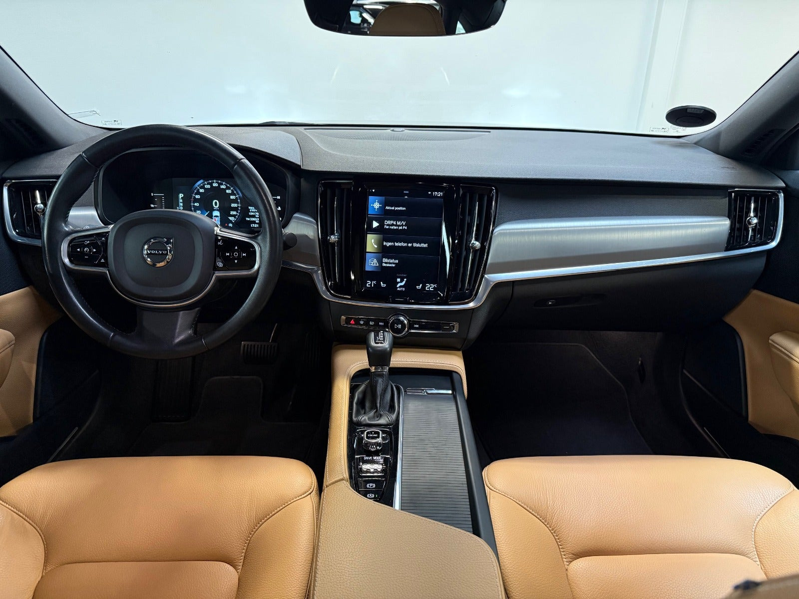 Sølv Volvo S90 fra 2017