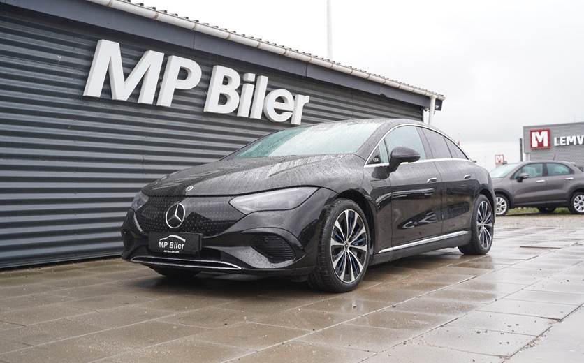 Mercedes EQE300