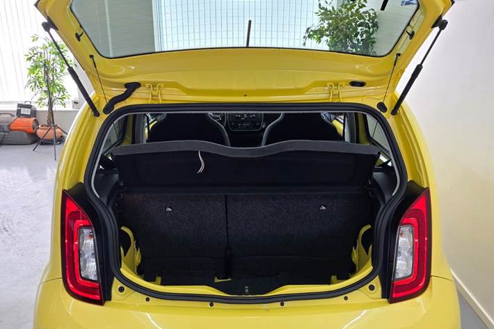 Gul Skoda Citigo fra 2019